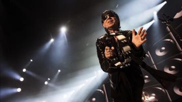 El cantante de la banda Scorpions, Klaus Meine, durante un concierto
