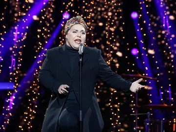 Falete canta “Me muero” de La Quinta Estación Falete canta “Me muero” de La Quinta Estación