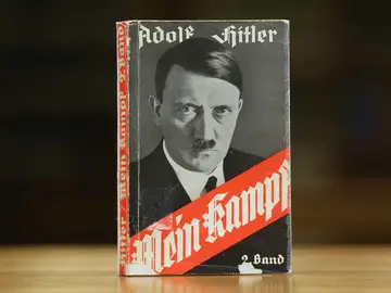 Una edición del 'Mein Kampf' del año 1941 Una edición del 'Mein Kampf' del año 1941