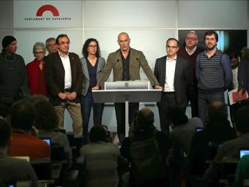 Raül Romeva, de Junts pel Sí y parte de su equipo