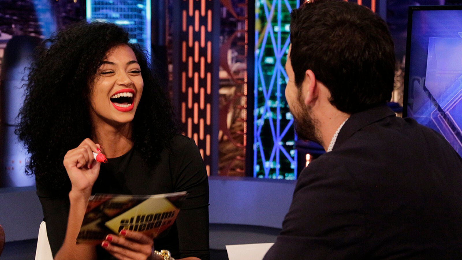 Mario Casas y Berta Vázquez ponen a prueba su compenetración en 'El Hormiguero 3.0'
