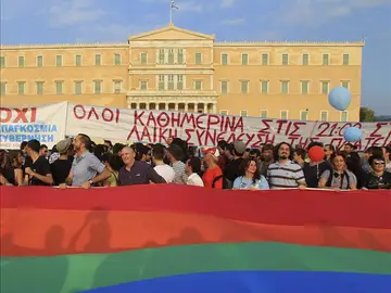 Grecia aprueba el matrimonio homosexual Grecia aprueba el matrimonio homosexual