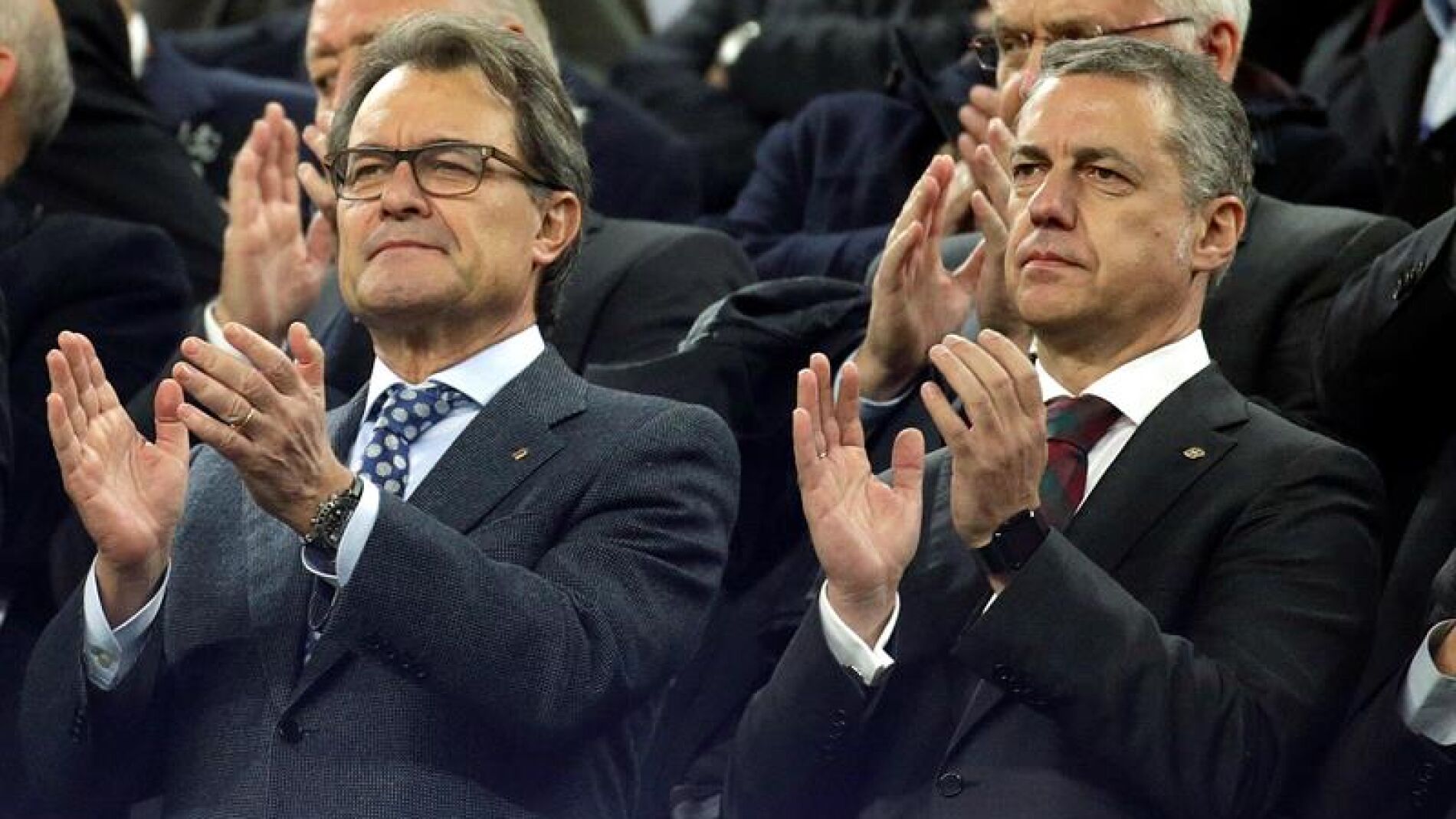 I&ntilde;igo Urkullu y Artur Mas en el Camp Nou de Barcelona