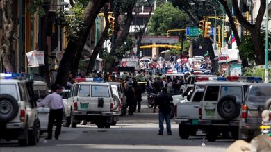 La Policía venezolana dispersa con gases lacrimógenos una manifestación de la oposición