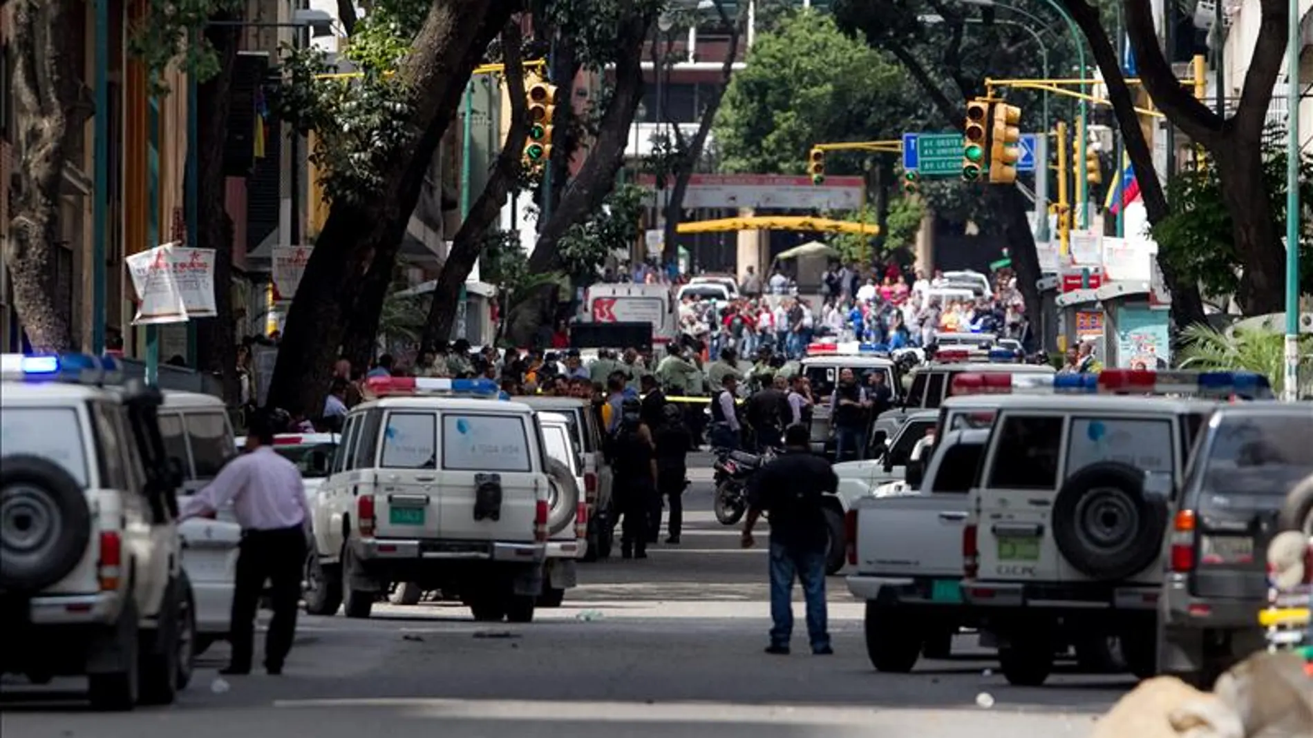 Patrullas en las calles de Venezuela Patrullas en las calles de Venezuela
