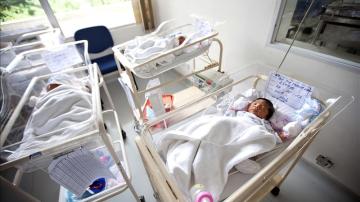 Imagen de varios bebés en el Hospital