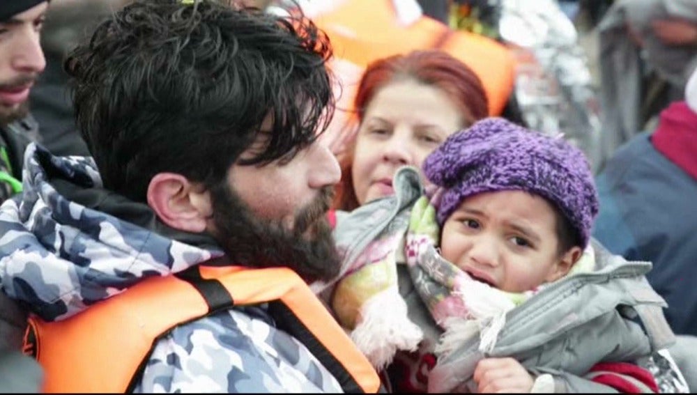 Refugiados que llegan a Lesbos