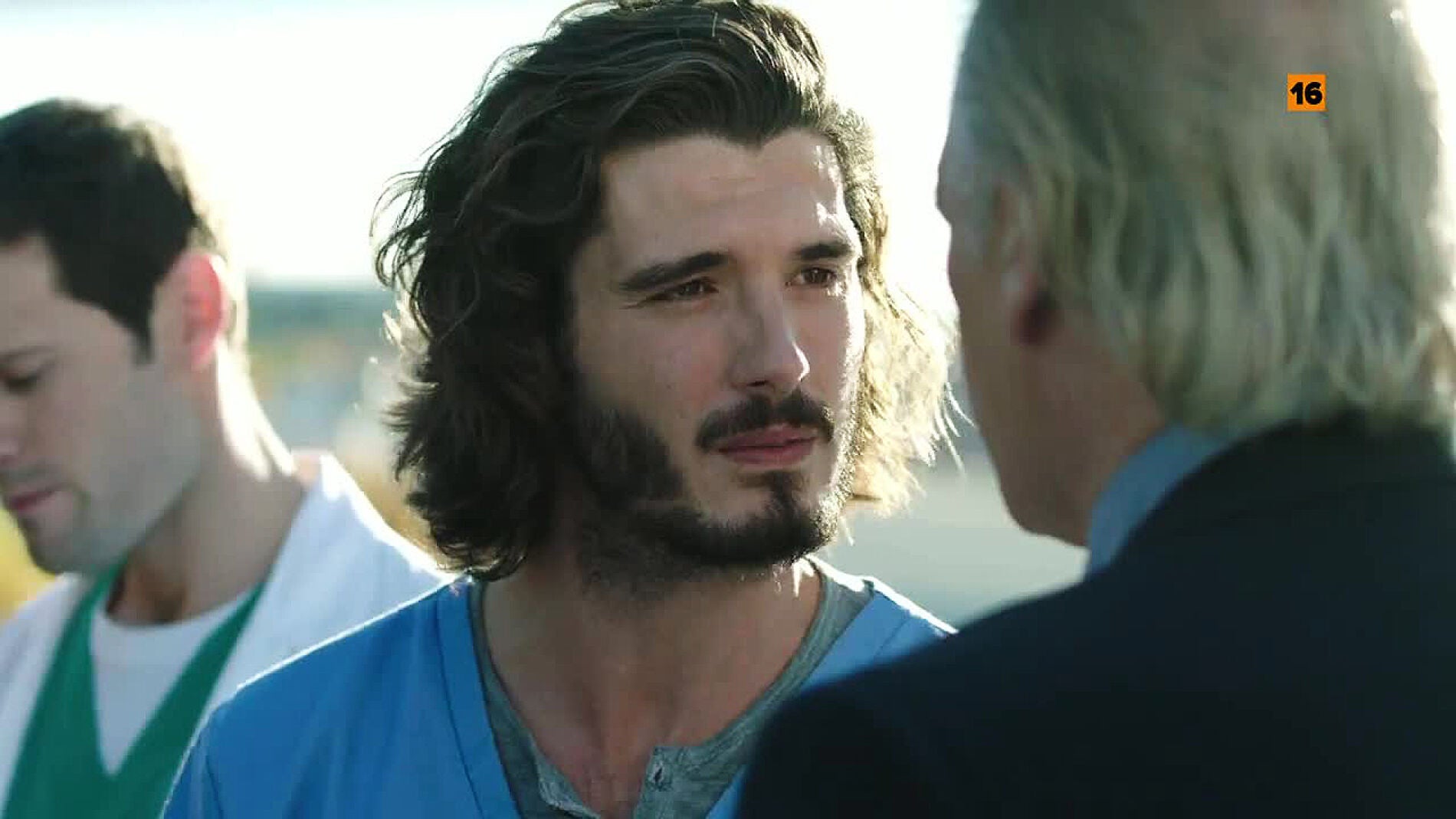 Yon Gonz&aacute;lez es V&iacute;ctor en 'Bajo Sospecha'