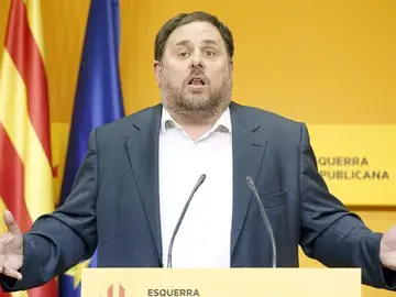 Comparece ante los medios de comunicación Comparece ante los medios de comunicación