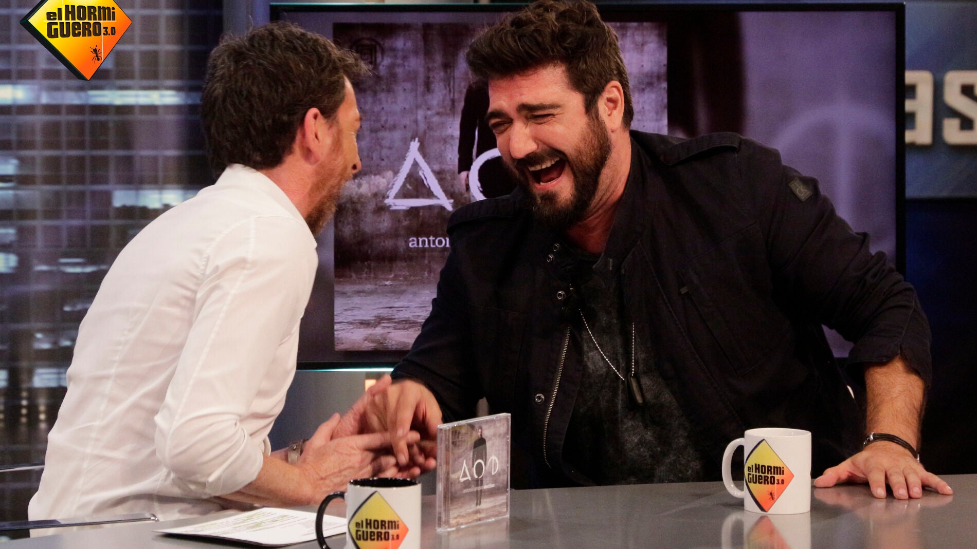 Antonio Orozco: "Mi hijo me ayuda a elegir canciones"