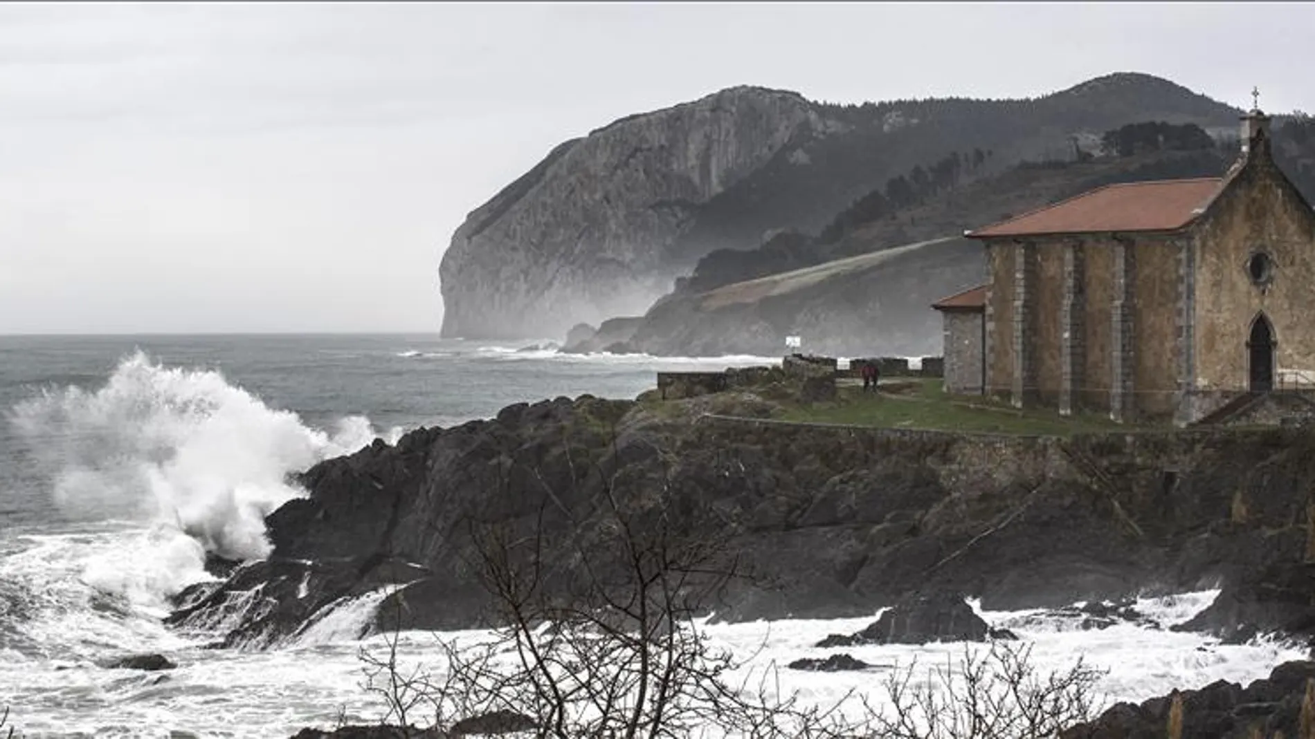 Fuerte oleaje en el Cantábrico Fuerte oleaje en el Cantábrico