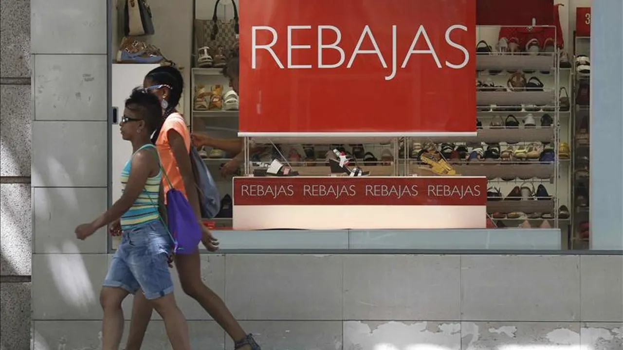 Las rebajas suponen un 25% del total de ventas de todo el año Las rebajas suponen un 25% del total de ventas de todo el año