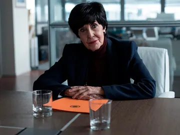 CONCHA VELASCO es Adela Valcárcel CONCHA VELASCO es Adela Valcárcel