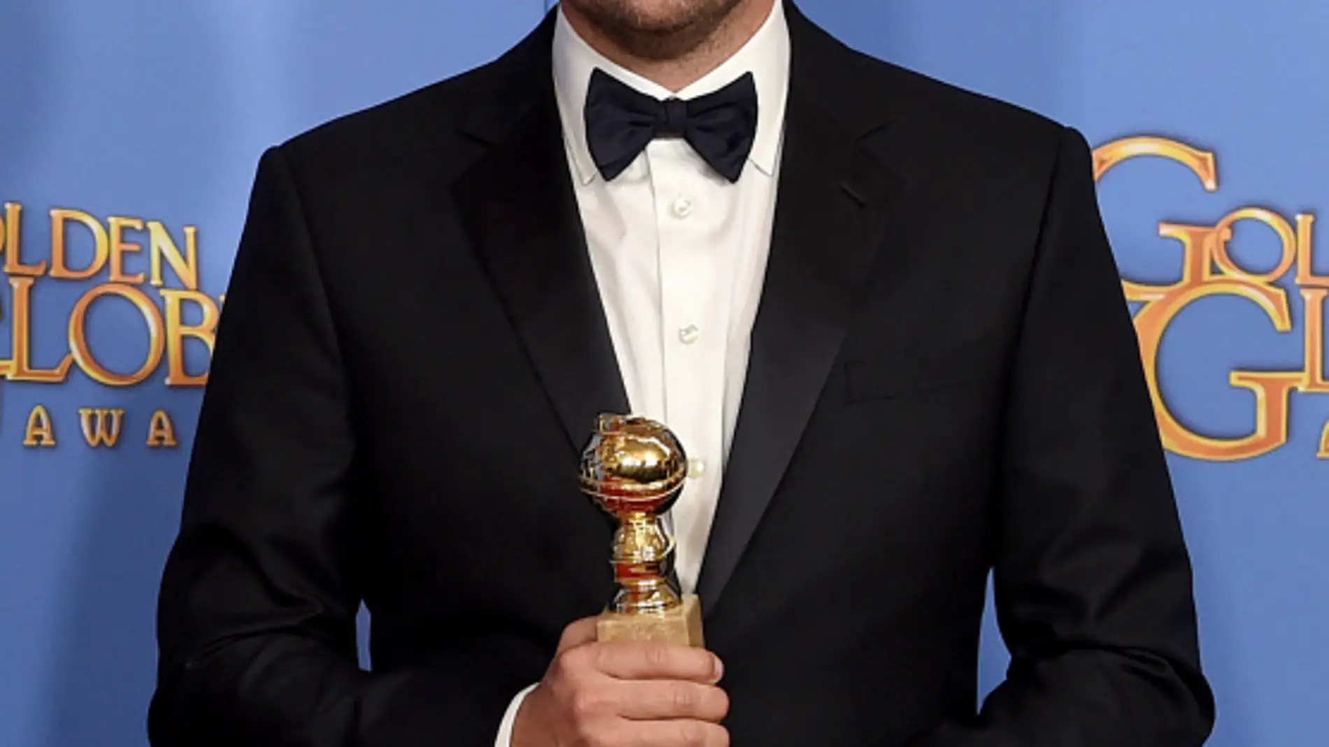 Leonardo DiCaprio, feliz con su Globo de Oro