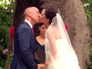 Jonathan y Sabrina se dan convencidos el 'Sí, quiero' Jonathan y Sabrina se dan convencidos el 'Sí, quiero'