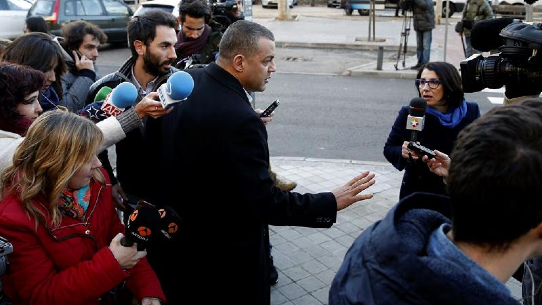 Miguel &Aacute;ngel Flores, a la llegada al juicio