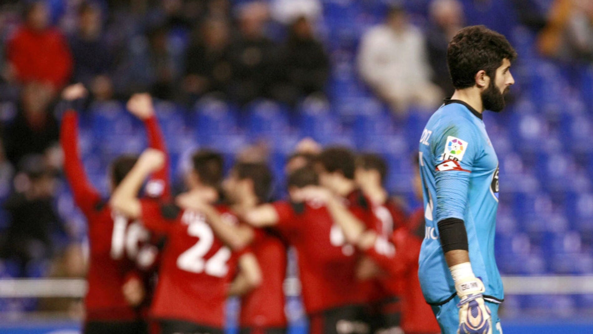 Los jugadores del Mirand&eacute;s celebran un gol en Riazor