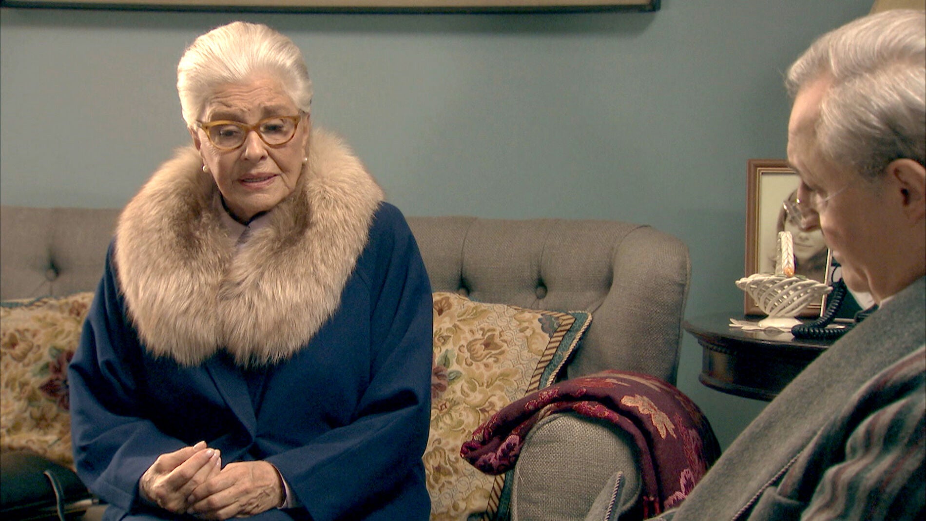 Emilia se reconcilia con Pelayo tras su beso