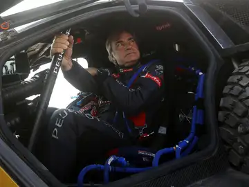 Carlos Sainz, en una etapa del Dakar 2016 Carlos Sainz, en una etapa del Dakar 2016