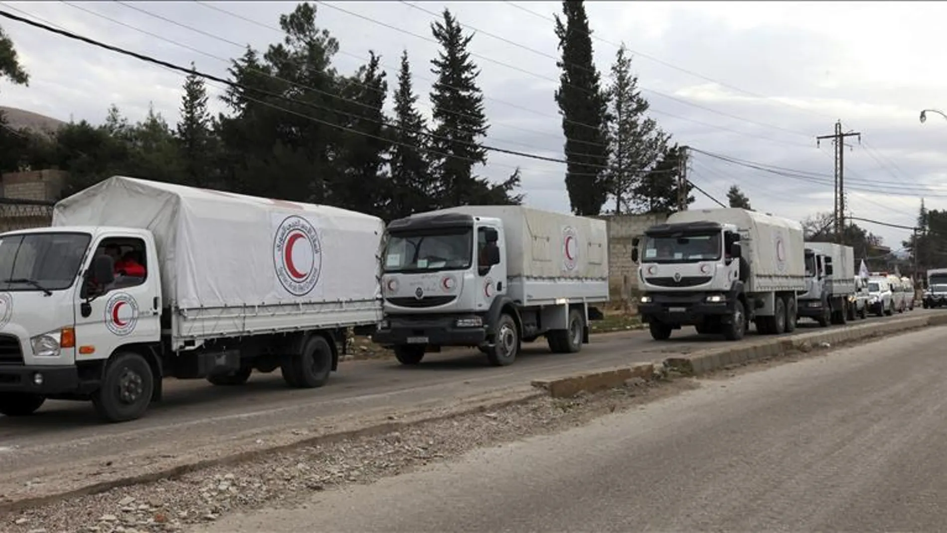 Varios convoyes cargados con ayuda humanitaria se dirigen a Madaya Varios convoyes cargados con ayuda humanitaria se dirigen a Madaya