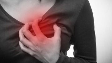 ¿Cuáles son los síntomas previos de un ataque al corazón?