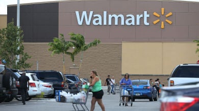 Walmart anuncia que cerrará 269 tiendas en todo el mundo
