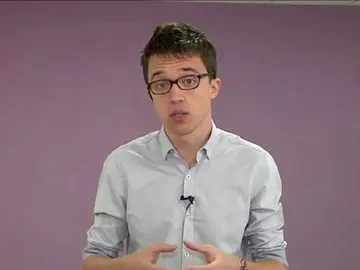 Iñigo Errejo, durante una entrevista en Espejo Público Iñigo Errejo, durante una entrevista en Espejo Público