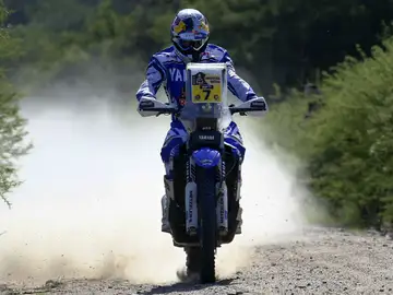 Helder Rodrígues pilota su Yamaha en la 12ª etapa del Dakar Helder Rodrígues pilota su Yamaha en la 12ª etapa del Dakar