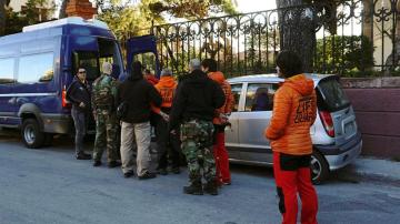 Bomberos detenidos en Lesbos
