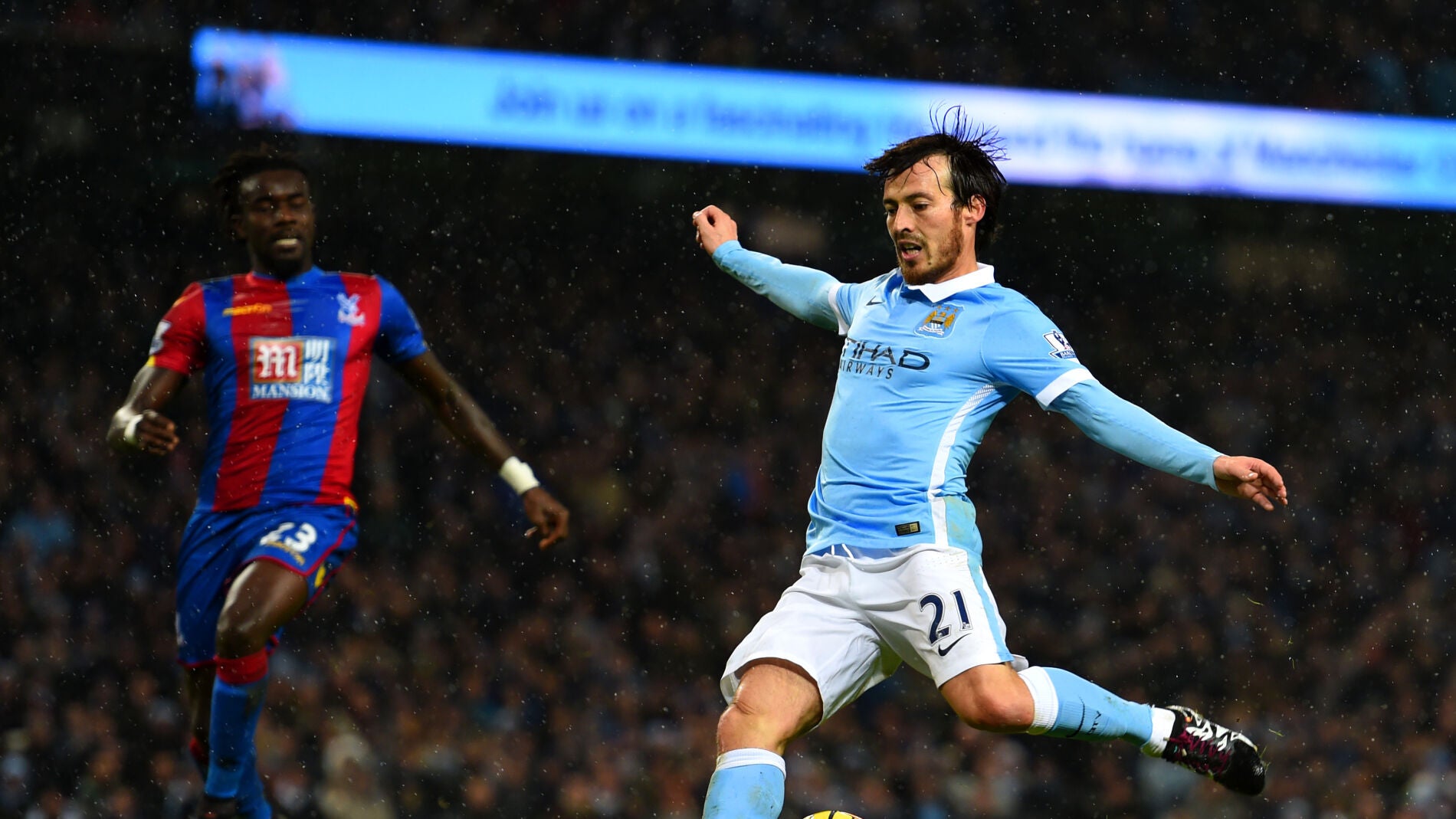 Silva remata frente al Crystal Palace