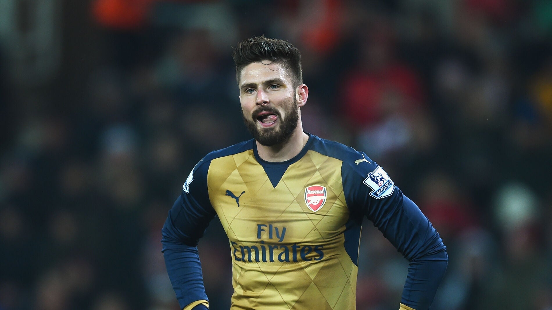 Giroud lamenta una ocasi&oacute;n fallada con el Arsenal