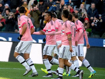 Los jugadores de la Juventus celebran un gol frente a la Sampdoria