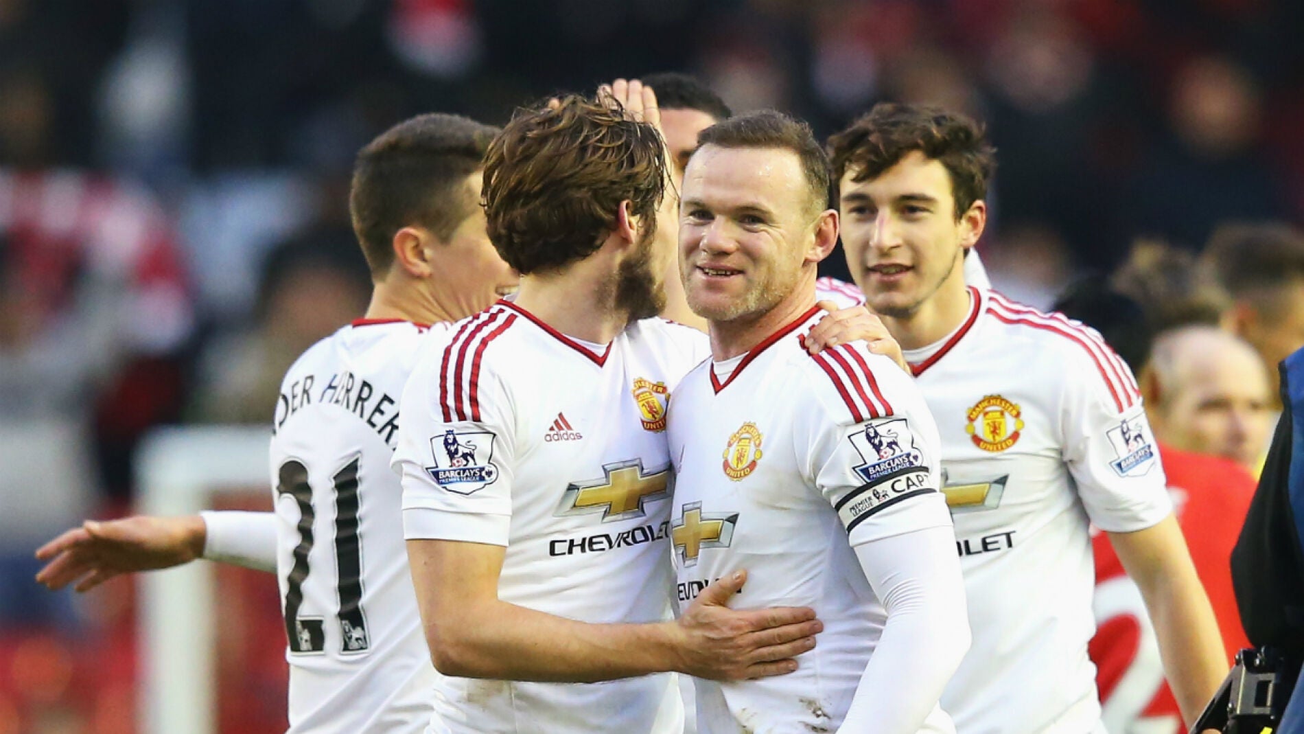 Rooney celebra un tanto del Man U