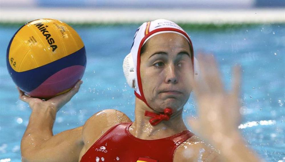 Laura López, en acción frente a Alemania