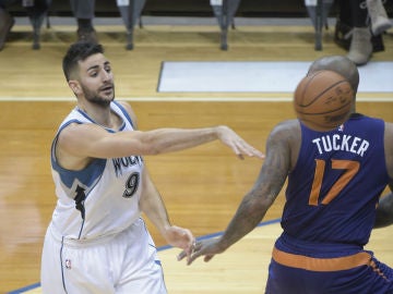 Ricky Rubio, en acción ante los Suns