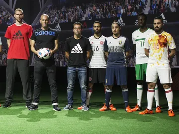 Zidane y Xavi, durante un acto de Adidas Zidane y Xavi, durante un acto de Adidas
