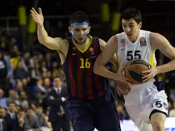 Papanikolau en un partido con el Barcelona Lassa Papanikolau en un partido con el Barcelona Lassa