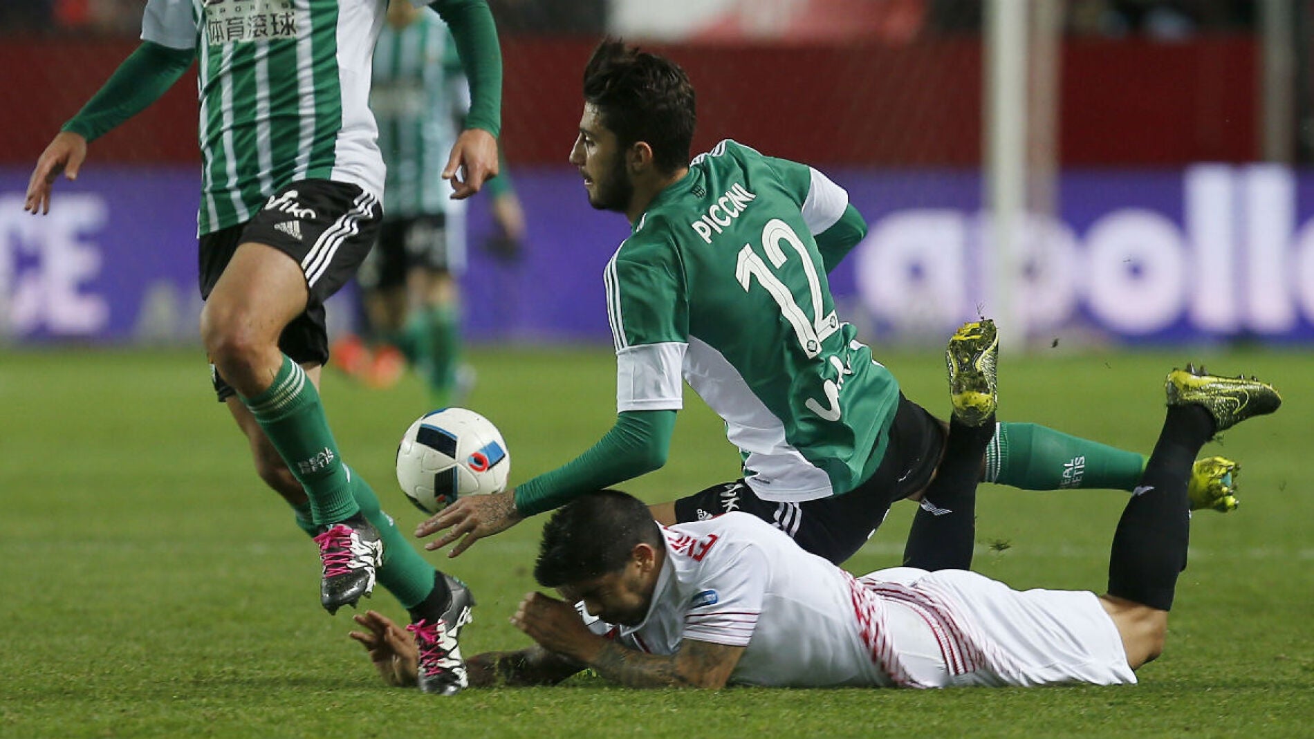 Cristiano Piccini, defensa del Betis