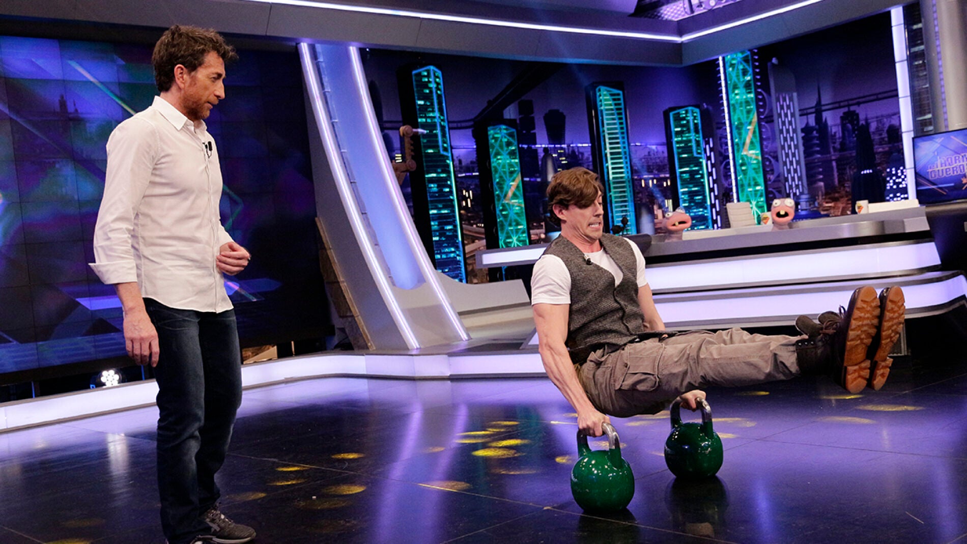 Adri&aacute;n Lastra y los deportes de riesgo en 'El Hormiguero 3.0'