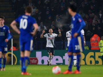 Son Heung-Min celebra un gol ante el Leicester
