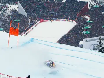 Caída de Aksel Lund Svindal en Kitzbuehel (Austria) Caída de Aksel Lund Svindal en Kitzbuehel (Austria)