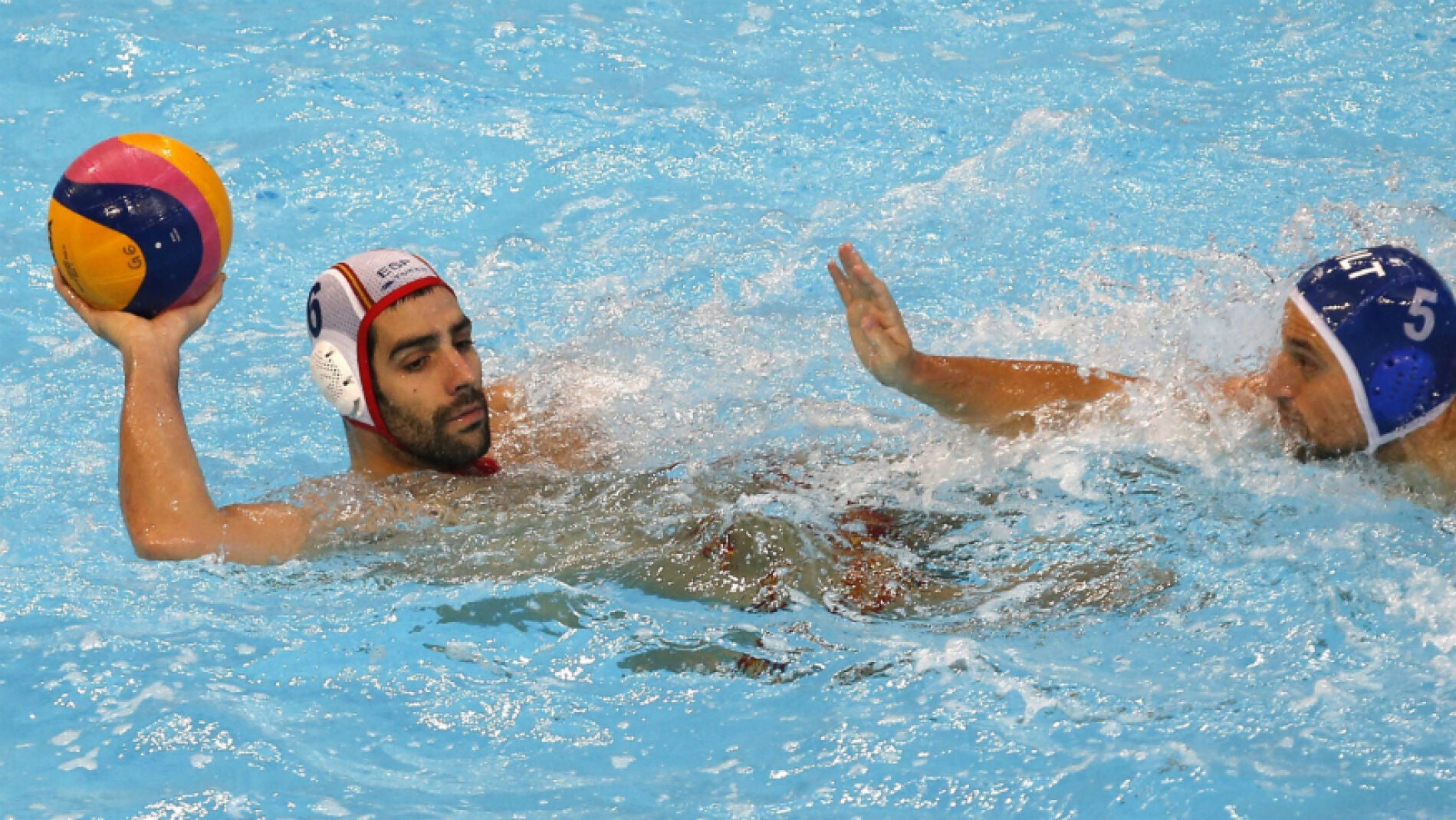 Espa&ntilde;a, en un partido