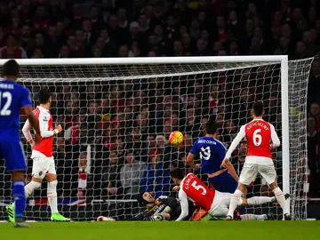 Diego Costa marca ante el Arsenal Diego Costa marca ante el Arsenal
