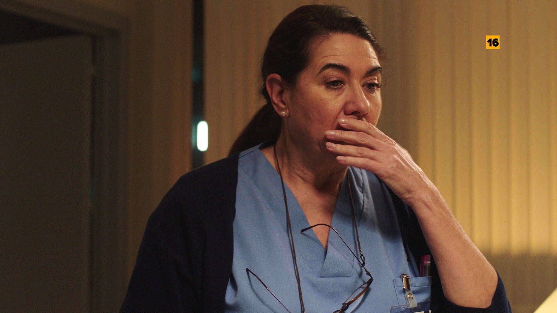 &iquest;Qu&eacute; oculta Lidia, la jefa de enfermeras?