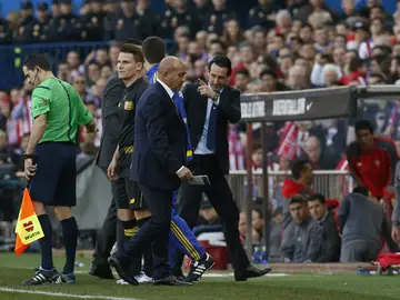 Emery, tras ser expulsado en el Calderón Emery, tras ser expulsado en el Calderón