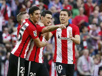 Aduriz celebra un gol en San Mamés ante el Eibar Aduriz celebra un gol en San Mamés ante el Eibar