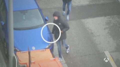 El menor imputado por la muerte de 'Jimmy', con una porra extensible