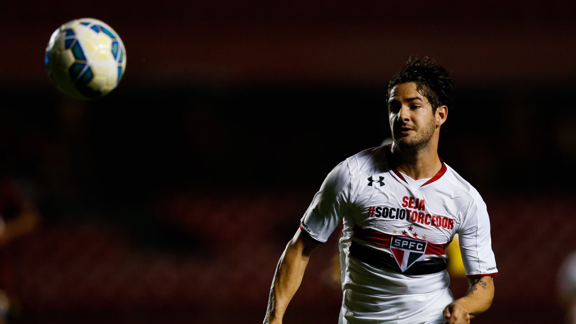 Alexandre Pato durante un partido