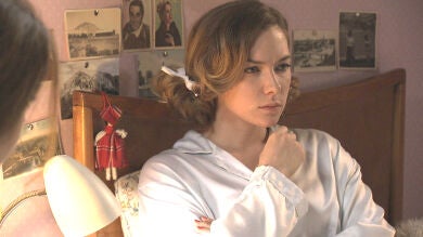 Amar C771 - Leonor le pide a María que guarde su secreto