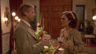 Hipólito le pide matrimonio a Gracia
